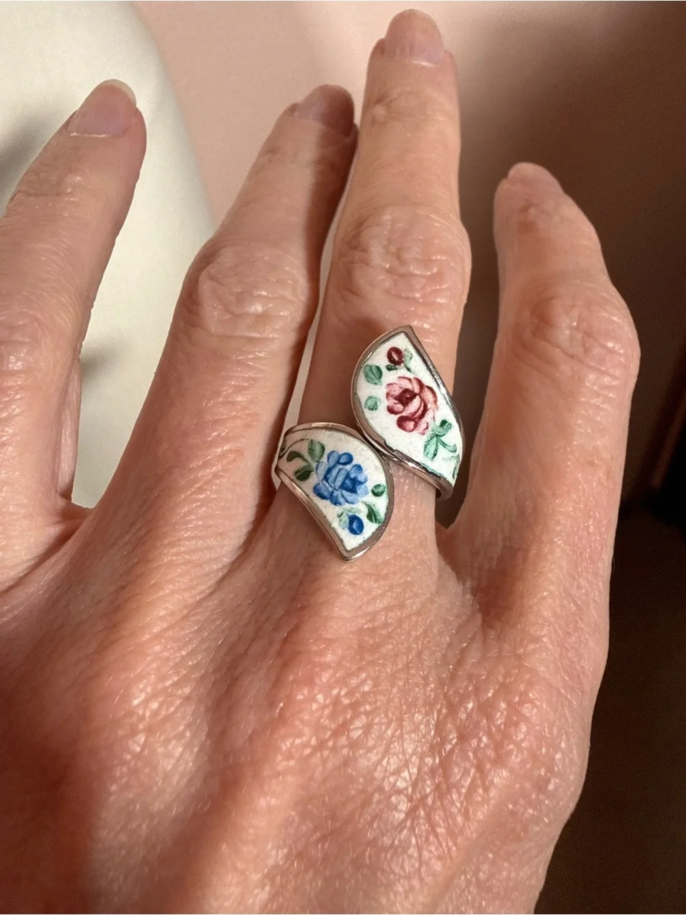 Vintage Beau Sterling silver hand painted floral Oversized bi pass ring 7 1/2
